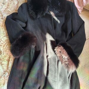 Elegant Black Coat with Fur Trim